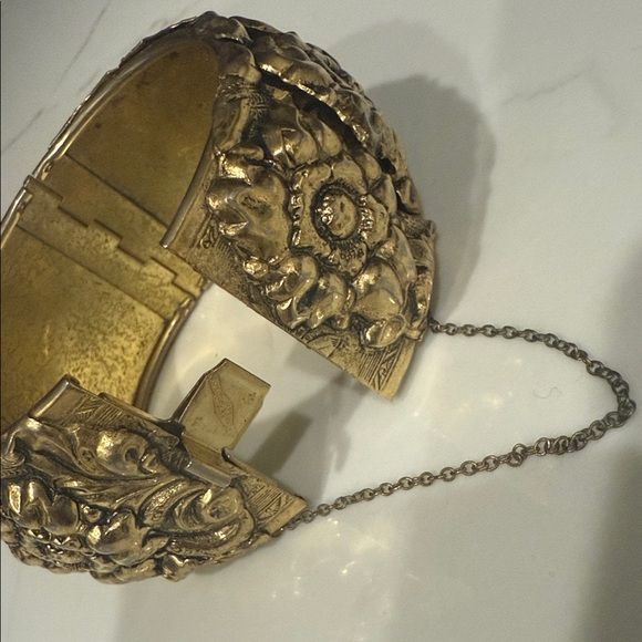 Whiting and Davis Bangle Floral Bracelet With Safety Chain - Picture 4 of 9